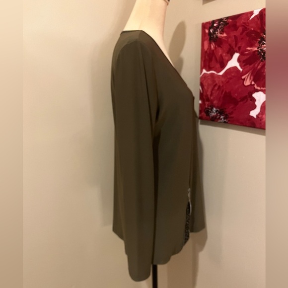 Joseph Ribkoff Safari Top Style 194119, size 12 - Picture 8 of 9